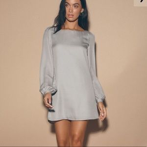 💖Lulu’s Light Grey Shift Dress